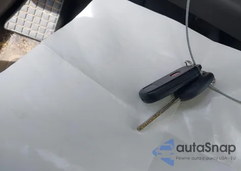 2005 Toyota Corolla Le из США, поврежденный, VIN 2T1BR32E55C466321